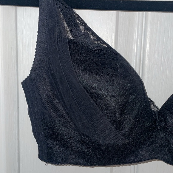 UNDERSTANCE Bra 🖤 - Picture 3 of 8